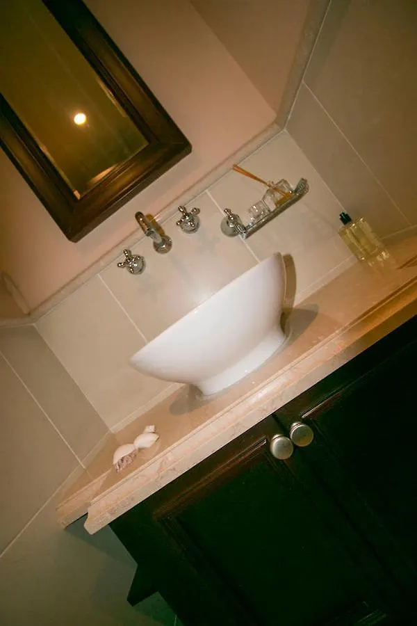 Higuests Vacation Homes-Zaafaran 2 Dubai 0*,  United Arab Emirates